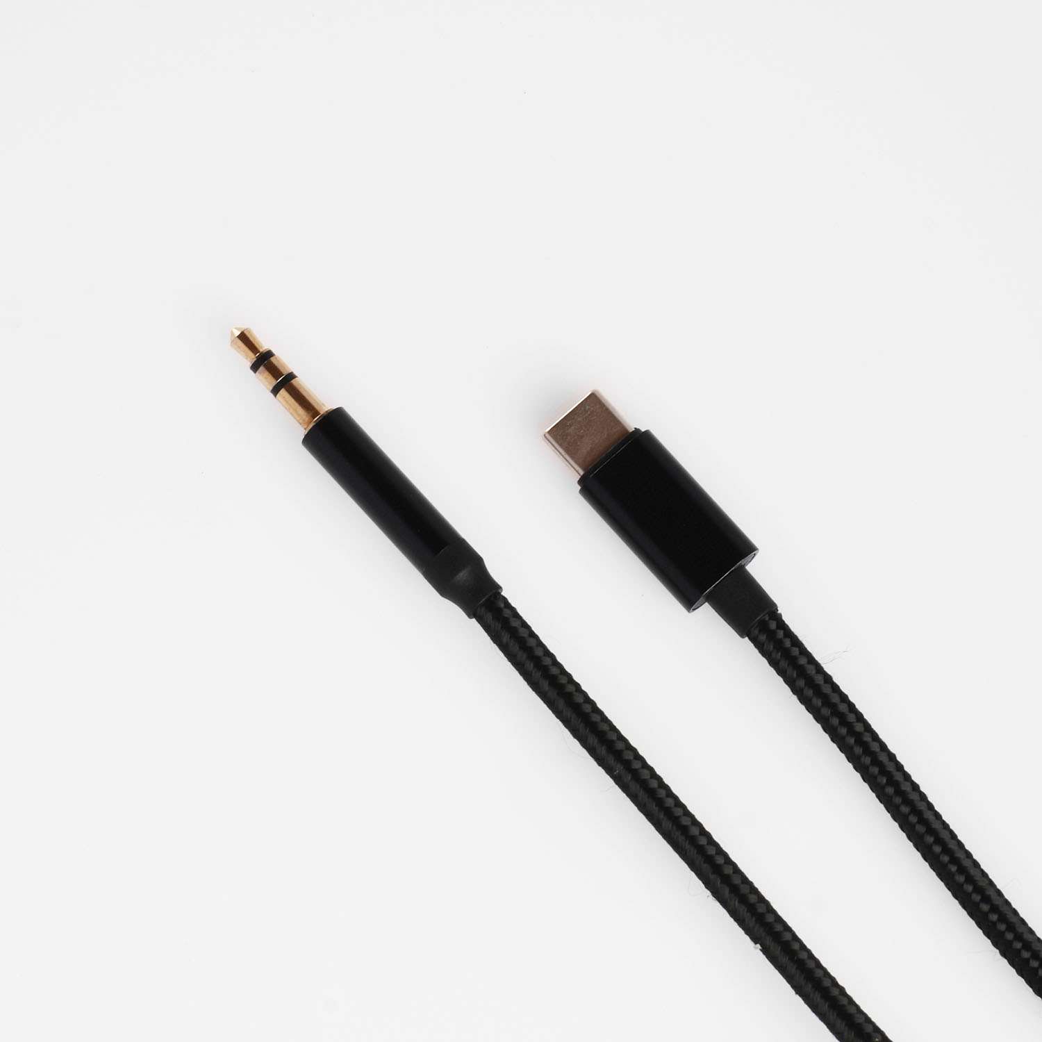 Audio kabel/adapter 1m  2.4A  - AUX 3.5mm - Type-C - Crna